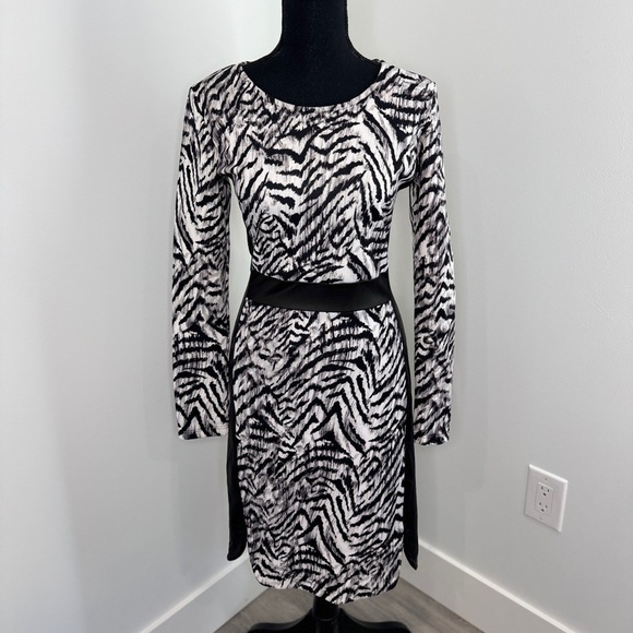 Kardashian Kollection Long Sleeve Zebra Print Slimming Midi Dress (M) - Picture 2 of 6